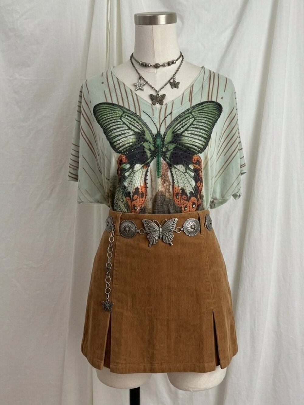 Y2K Butterfly Rhinestone T-Shirt L Graphic Tee Grunge Fairy Indie Aesthetic Vtg